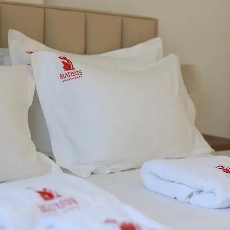 Matisse No7 - One Bedroom With Balcony *