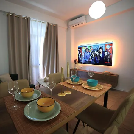Matisse No7 - One Bedroom With Balcony شقة