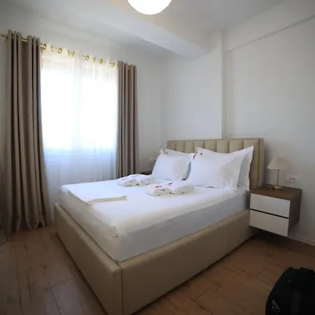 شقة Matisse No7 - One Bedroom With Balcony تيرانا