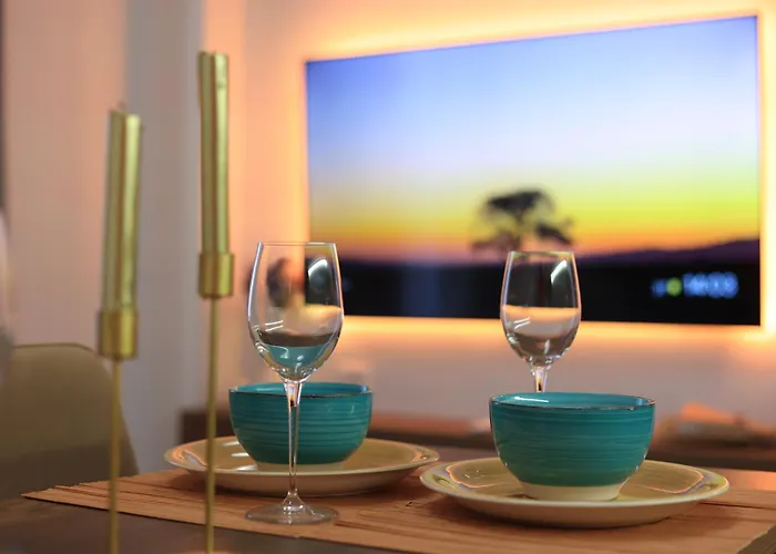 Matisse No7 - One Bedroom With Balcony *